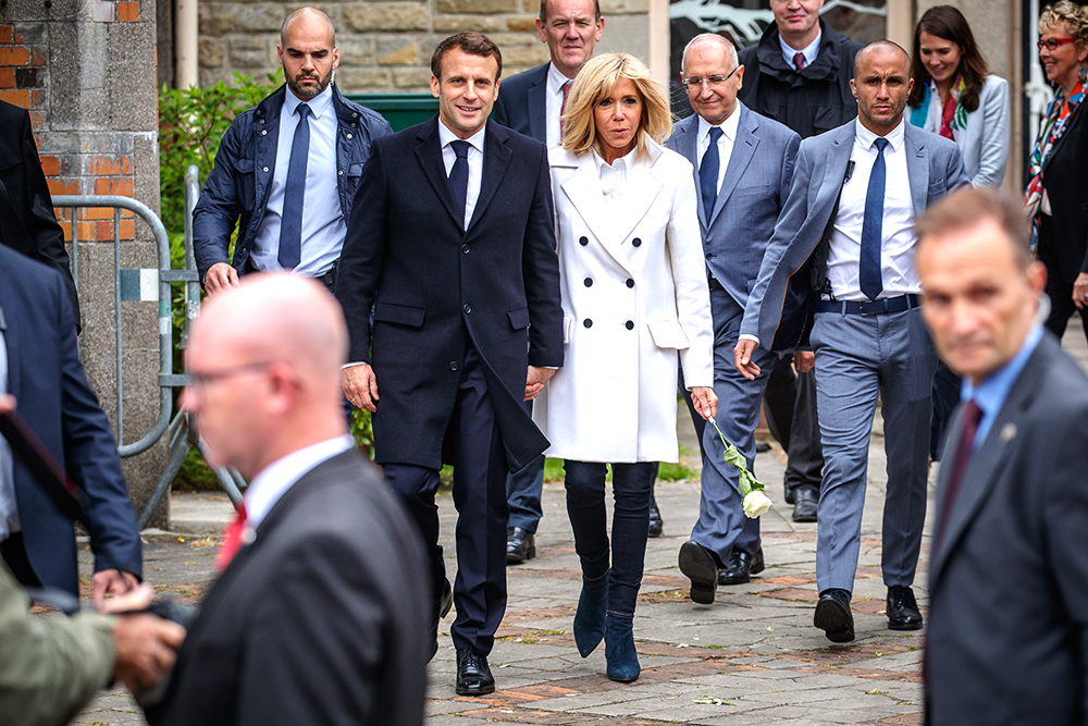 Brigitte Macron – See The President Of Frances Wife image picture