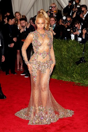 Beyonce Knowles
Costume Institute Gala Benefit celebrating China: Through the Looking Glass, Metropolitan Museum of Art, New York, America - 04 May 2015
China: Through The Looking Glass Costume Institute Benefit Gala at the Metropolitan Museum Of Art WEARING GIVENCHY