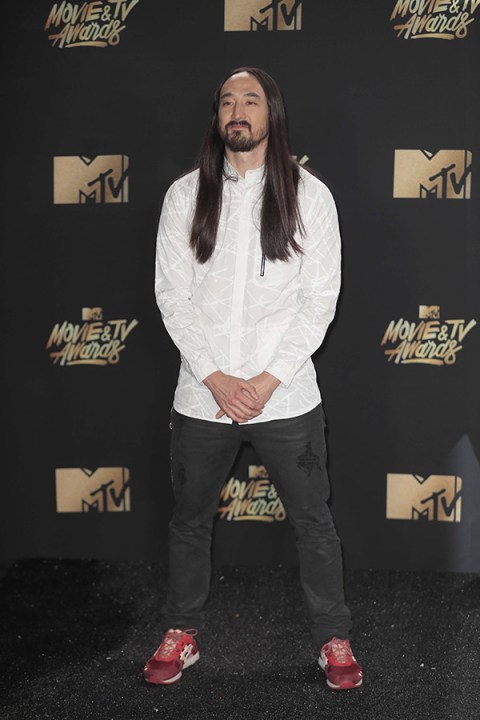 2017 MTV Movie Awards Red Carpet Photos – Hollywood Life