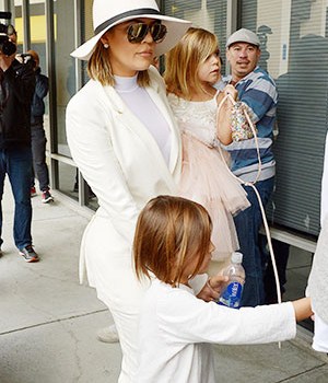 Khloe Kardashian With Her Family