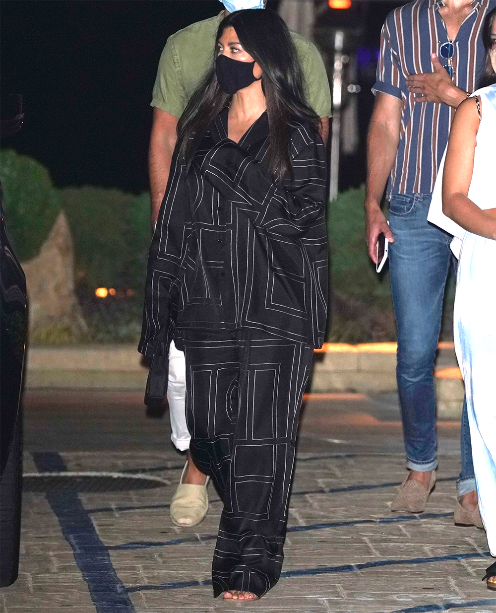 Kourtney Kardashian looks hot in Pajama style outfit for dinner with Addison Rae at Nobu