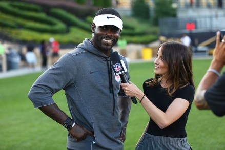 These Photos of Michael Vick and His Wife Are As Sweet As It Gets