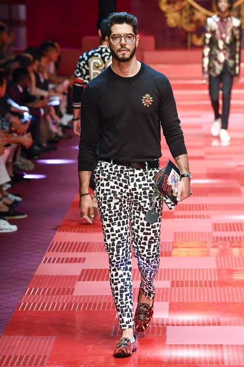 Dolce & Gabbana Fashion Show Pics — See Runway Photos From Milan ...