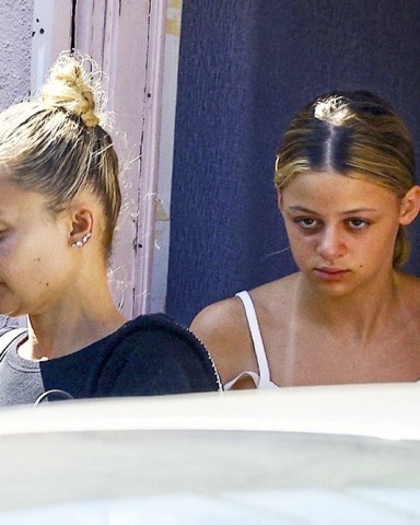 Studio City, CA  - *EXCLUSIVE*  - Celebrity style icon Nicole Richie and her adorable daughter,  share a special mother-daughter outing, heading to a Nail Salon

Pictured: Nicole Richie

BACKGRID USA 30 JULY 2023 

USA: +1 310 798 9111 / usasales@backgrid.com

UK: +44 208 344 2007 / uksales@backgrid.com

*UK Clients - Pictures Containing Children
Please Pixelate Face Prior To Publication*