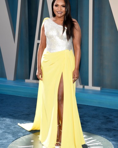 Mindy Kaling arrives at the Vanity Fair Oscar Party, at the Wallis Annenberg Center for the Performing Arts in Beverly Hills, Calif
94th Academy Awards - Vanity Fair Oscar Party, Beverly Hills, United States - 27 Mar 2022