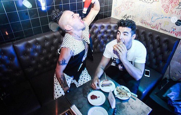 celebrities-black-tap-nyc-milkshakes-5-joe-jonas