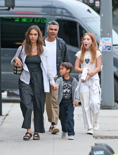 Jessica Alba & Family Pictures: See Photos Of Her Kids & Husband