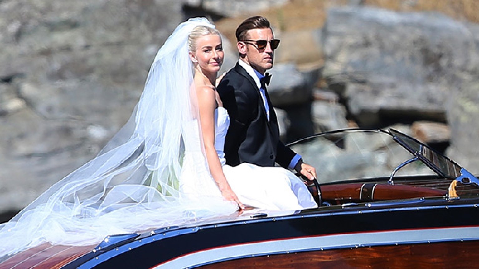 Julianne Hough’s Wedding Dress — Marries Brooks Laich In Marchesa