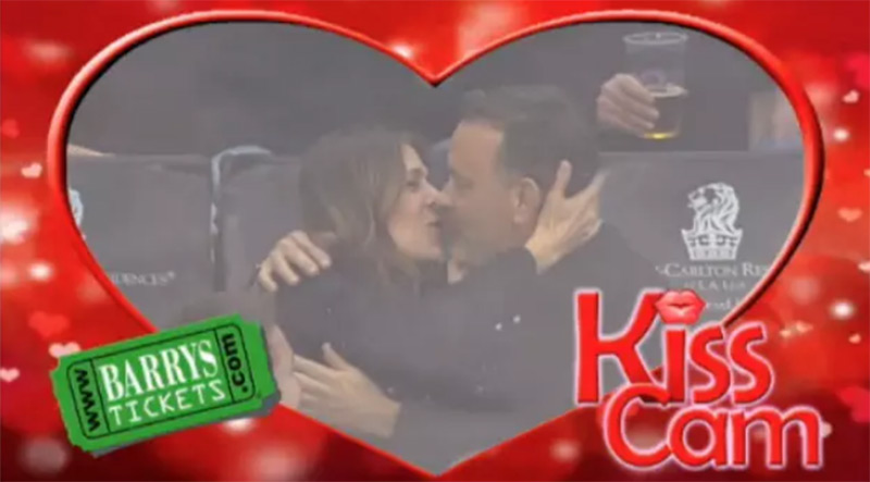 kiss-cam-11