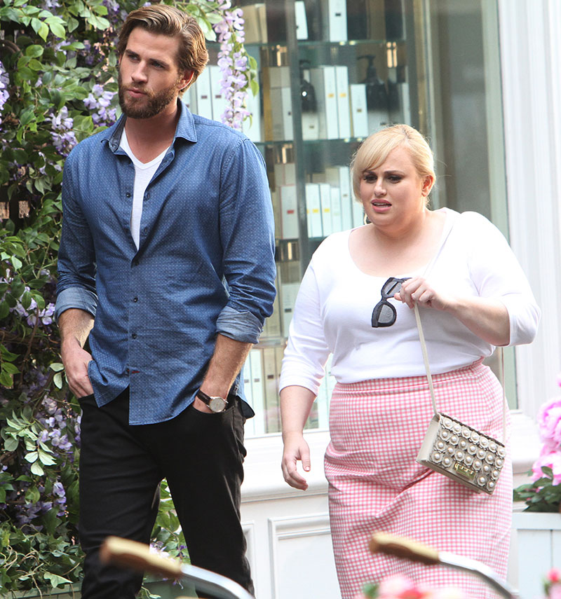 rebel-wilson-liam-hemsworth-10