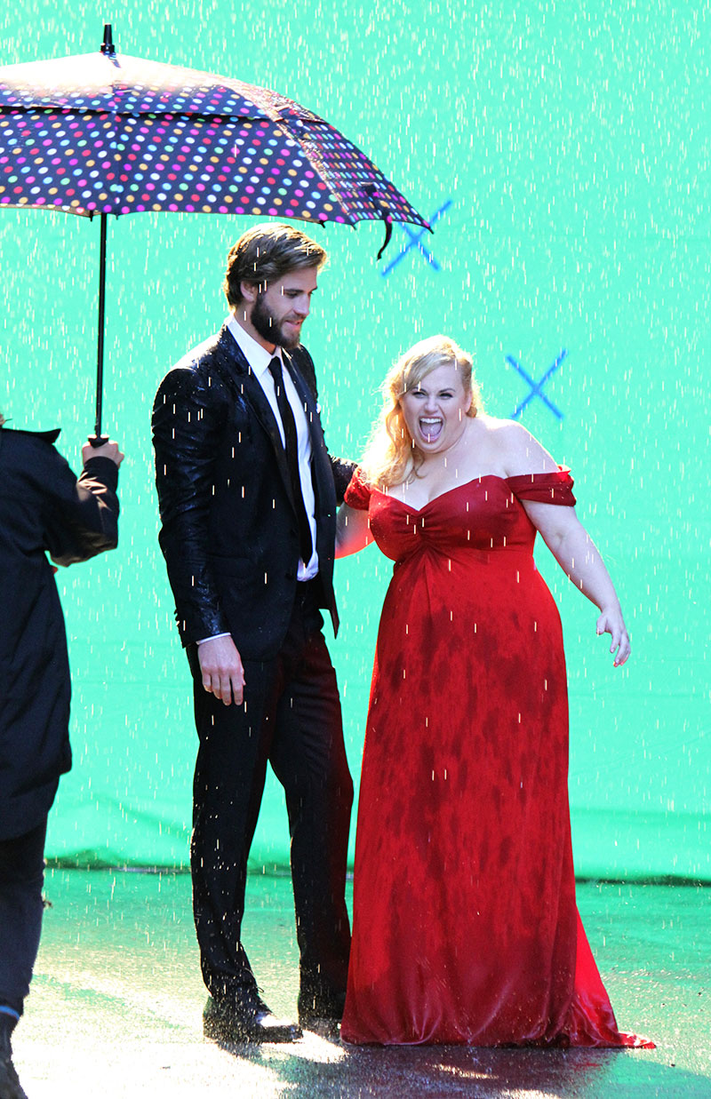 rebel-wilson-liam-hemsworth-7