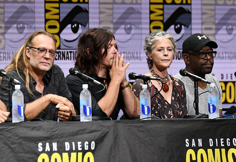 ‘The Walking Dead’ Cast at SDCC — PICS – Hollywood Life