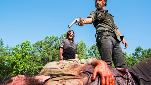 Charles Halford as Yago, Norman Reedus as Daryl Dixon, Andrew Lincoln as Rick Grimes - The Walking Dead _ Season 8, Episode 5 - Photo Credit: Gene Page/AMC