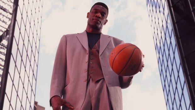 Dikembe Mutombo of the Denver Nuggets poses for a photo on March 1, 1996. (Photo by Sporting News via Getty Images via Getty Images)