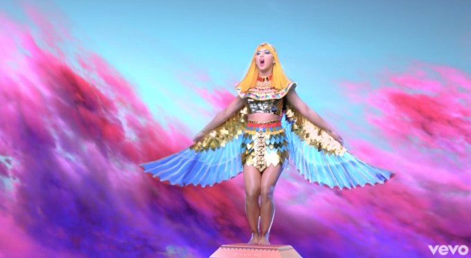 Katy Perry & Taylor Swift’s Hottest Video Pics: See Music Vid Photos ...