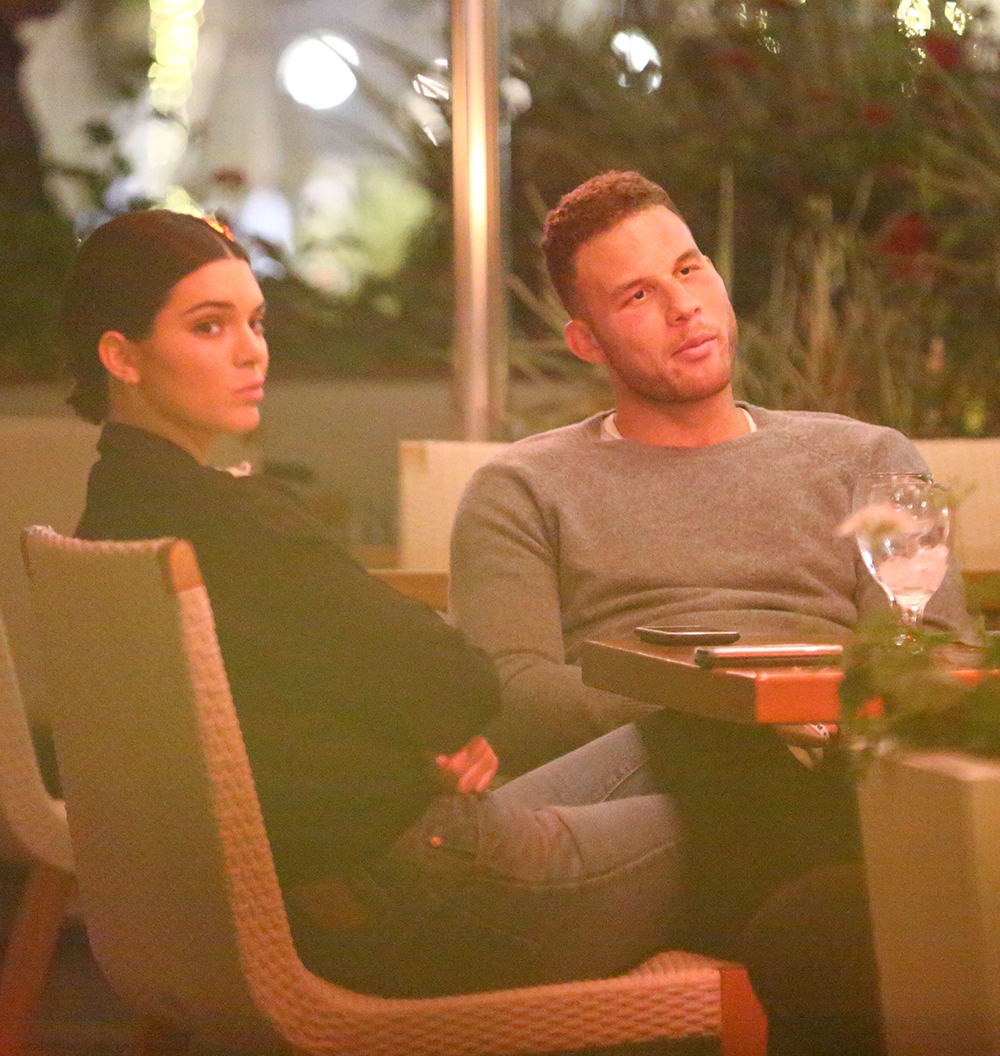 Beverly Hills, CA  - *EXCLUSIVE*  - Model Kendall Jenner and her new man Blake Griffin were seen enjoying dinner at Ocean Prime restaurant in Beverly Hills with Blake's buddies Chandler Parsons, NBA Exec James Dunleavy and film producer Michael D. Ratner. *SHOT ON 10/11/2017*

Pictured: Kendall Jenner, Blake Griffin

BACKGRID USA 12 OCTOBER 2017 

USA: +1 310 798 9111 / usasales@backgrid.com

UK: +44 208 344 2007 / uksales@backgrid.com

*UK Clients - Pictures Containing Children
Please Pixelate Face Prior To Publication*