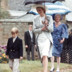 Diana Princess Of Wales (alone) - 16th September 1989 Diana And William At Althorp Wedding Taking Shelter From The Rain....royalty. Frances Shand Kydd [died 3/06/2004]