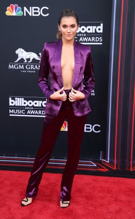 Alyson Stoner
Billboard Music Awards, Arrivals, Las Vegas, USA - 20 May 2018
WEARING HOUSE OF CB