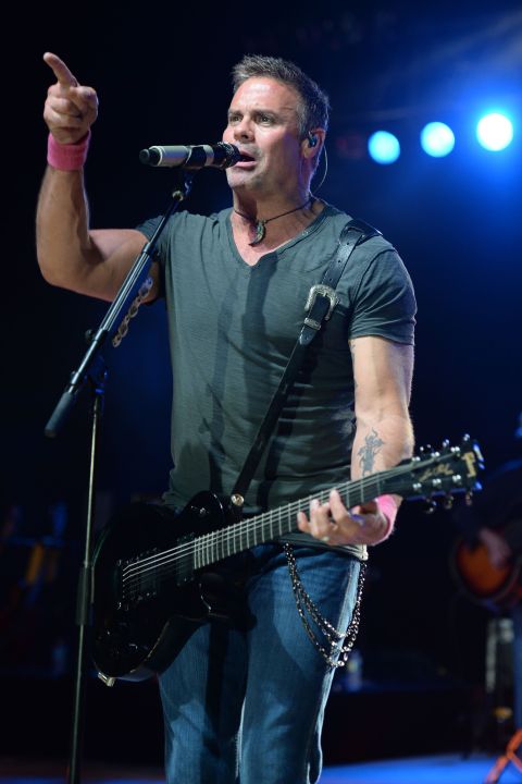 Troy Gentry: Photos Of Country Singer – Hollywood Life