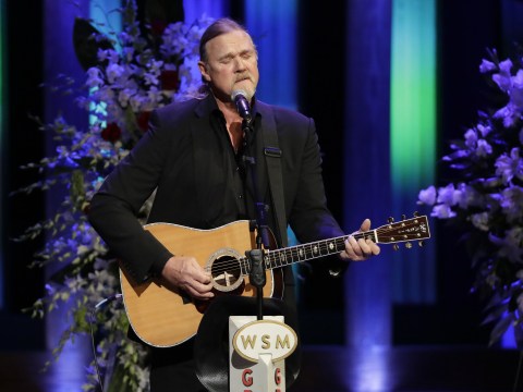 Troy Gentry’s Memorial: Photos From Late Singer’s Funeral – Hollywood Life