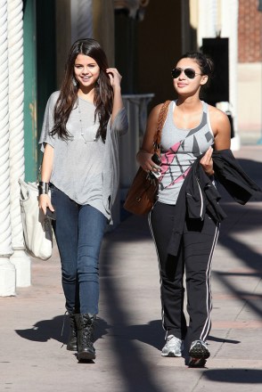 *EXCLUSIVE* Los Angeles, CA - Selena Gomez waves as she steps out today with Francia Raisa and grabs a bite to eat with a big smile at Panera Bread before heading to the studio. Yesterday Selena spent a little time with new beau Justin Bieber, which can put a big smile on any girls face.**SHOT ON 2/7/11**Pictured: Selena Gomez, Francia RaisaBACKGRID USA 14 SEPTEMBER 2017 BYLINE MUST READ: RHEA / BACKGRIDUSA: +1 310 798 9111 / usasales@backgrid.comUK: +44 208 344 2007 / uksales@backgrid.com*UK Clients - Pictures Containing ChildrenPlease Pixelate Face Prior To Publication*