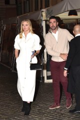 EXCLUSIVE: Kate Upton and husband Justin Verlander are spotted having a romantic dinner out at Pierluigi restaurant in Rome with a couple of friends. 20 Nov 2021 Pictured: Kate Upton and Justin Verlander. Photo credit: MEGA TheMegaAgency.com +1 888 505 6342 (Mega Agency TagID: MEGA807193_054.jpg) [Photo via Mega Agency]