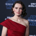 HOLLYWOOD, LOS ANGELES, CALIFORNIA, USA - DECEMBER 16: World Premiere Of Disney's 'Star Wars: The Rise Of Skywalker' held at the El Capitan Theatre on December 16, 2019 in Hollywood, Los Angeles, California, United States. (Photo by Xavier Collin/Image Press Agency)

Pictured: Daisy Ridley
Ref: SPL5136306 161219 NON-EXCLUSIVE
Picture by: Xavier Collin/Image Press Agency/Splash News / SplashNews.com

Splash News and Pictures
USA: +1 310-525-5808
London: +44 (0)20 8126 1009
Berlin: +49 175 3764 166
photodesk@splashnews.com

World Rights