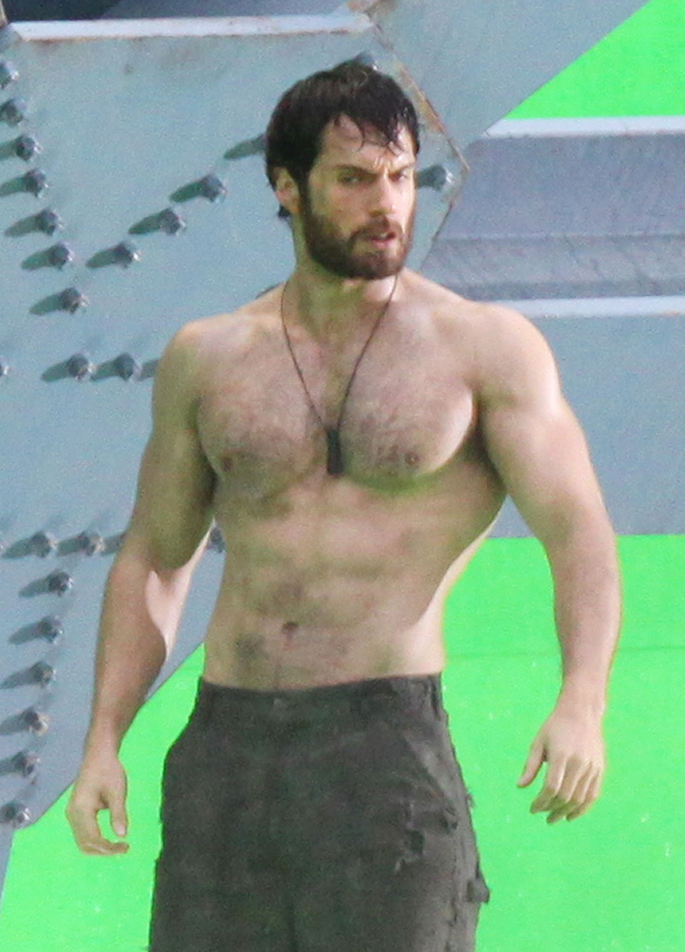 Henry Cavill Showing Off His Physique On Set Of "Man Of Steel"