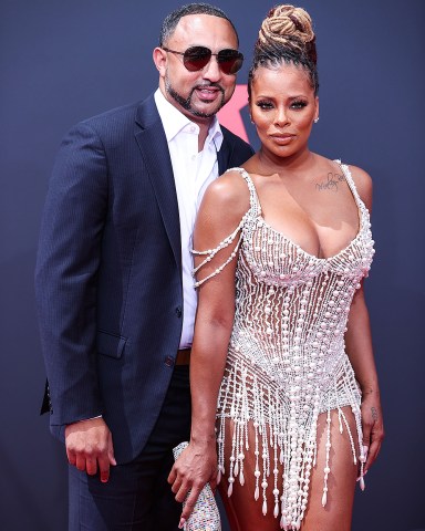 LOS ANGELES, CALIFORNIA, USA - JUNE 26: BET Awards 2022 held at Microsoft Theater at L.A. Live on June 26, 2022 in Los Angeles, California, United States. (Photo by Xavier Collin/Image Press Agency)

Pictured: Michael Sterling,Eva Marcille,Mary J. Blige
Ref: SPL5322239 260622 NON-EXCLUSIVE
Picture by: Xavier Collin/Image Press Agency/Splash News / SplashNews.com

Splash News and Pictures
USA: +1 310-525-5808
London: +44 (0)20 8126 1009
Berlin: +49 175 3764 166
photodesk@splashnews.com

World Rights, No Italy Rights