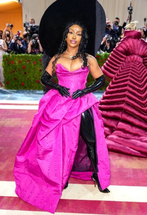 NEW YORK, NEW YORK - MAY 02: SZA attend The 2022 Met Gala Celebrating "In America: An Anthology of Fashion" at The Metropolitan Museum of Art on May 02, 2022 in New York City.
The Met Gala 2022 Celebrating "In America: An Anthology Of Fashion", New York City, United States - 02 May 2022