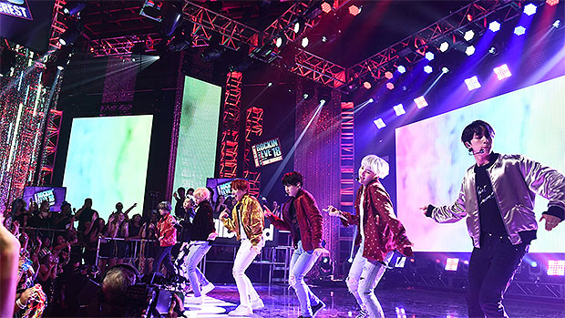 Bts New Year S Eve Performance Slays Dna On Nye Hollywood Life