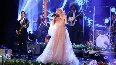 Gwen Stefani Performing On The Tonight Show Starring Jimmy Fallon