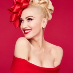 Gwen-Stefani's-Christmas-Special-Live-Stream-2
