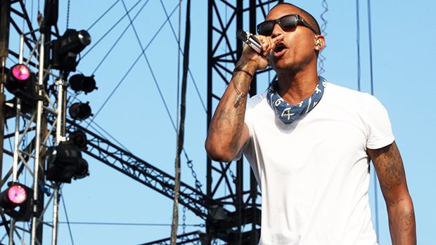 Who Is N E R D 5 Things To Know About Pharrell S Funk Band Hollywood Life