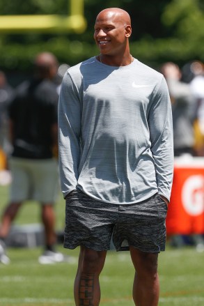 Pittsburgh Steelers injured linebacker Ryan Shazier during an NFL football practice at the team's training facility, in Pittsburgh
Steelers Football, Pittsburgh, USA - 11 Jun 2019