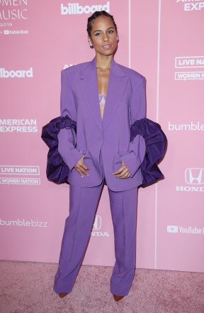 Alicia Keys
Billboard Women in Music, Arrivals, Hollywood Palladium, Los Angeles, USA - 12 Dec 2019
Wearing Prabal Gurung Same Outfit as catwalk model *10404484ac