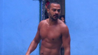 Jesse Williams Shirtless