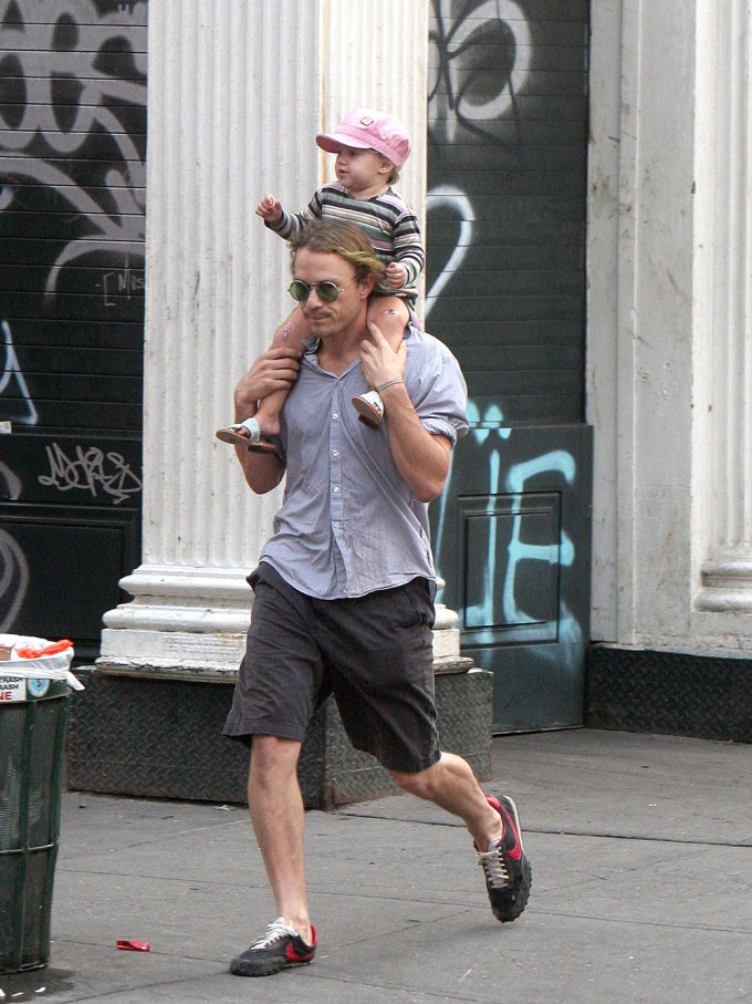 Heath Ledger Takes Matilda For A Ride On His Shoulders