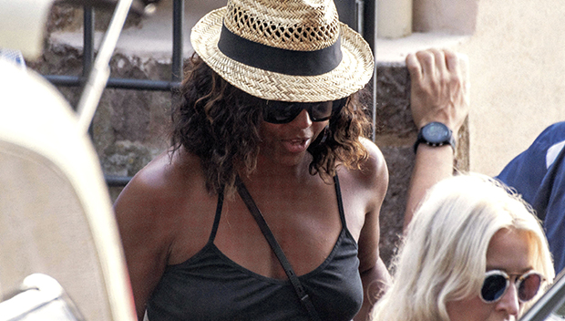 Michelle Obama Rocks Bikini Top & Cut-Off Shorts In Miami — See Pics