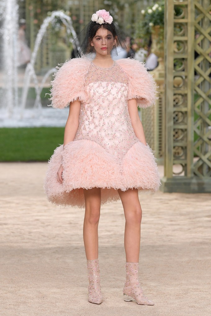 Chanel Couture: Spring / Summer 2018 Collection — SEE PICS