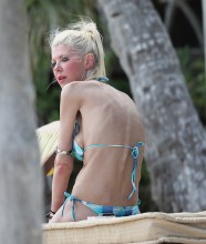 Tara Reid In Bikini Flaunts Figure After Being Slammed As Too Skinny 