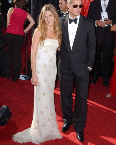 Jennifer Aniston and Brad Pitt
56TH ANNUAL EMMY AWARDS, LOS ANGELES, AMERICA - 19 SEP 2004