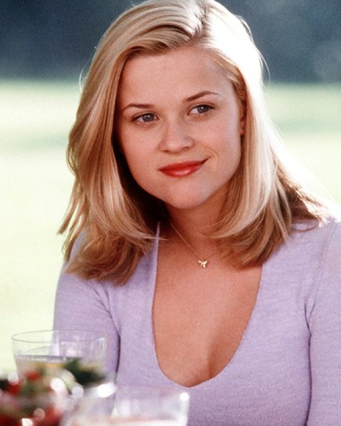 No Merchandising. Editorial Use Only. No Book Cover Usage.Mandatory Credit: Photo by Melissa Moseley/Columbia/Kobal/REX/Shutterstock (5882118d)Reese WitherspoonCruel Intentions - 1999Director: Roger KumbleColumbiaUSAScene StillDramaSexe intentions