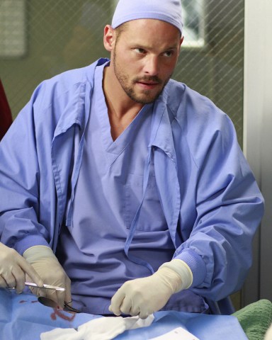 Editorial use only. No book cover usage.Mandatory Credit: Photo by Ron Tom/Abc-Tv/Kobal/Shutterstock (5886266co)Justin ChambersGrey's Anatomy - 2005ABC-TVUSATelevision