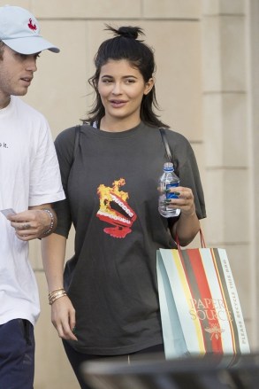 *EXCLUSIVE* Calabasas, CA  - Kylie Jenner took in some retail therapy with her bff and cancer patient, Harry Hudson. Last week Kylie donated 500K to help fight Hodgkins Lymphoma. The reality tv star looks happy sporting leggings and a tee paired with white sneakers. Kylie’s lips looked a bit fuller during her outing, the reality star recently revealed on her show “Life of Kylie’’ that she "didn’t feel desirable or pretty’’ after a comment made by a guy she kissed in her mid teens. The traumatic incident ultimately played a role in her decision to have her lips enhanced.

Pictured: Kylie Jenner, Harry Hudson

BACKGRID USA 12 SEPTEMBER 2017 

BYLINE MUST READ: IXOLA / BACKGRID

USA: +1 310 798 9111 / usasales@backgrid.com

UK: +44 208 344 2007 / uksales@backgrid.com

*UK Clients - Pictures Containing Children
Please Pixelate Face Prior To Publication*