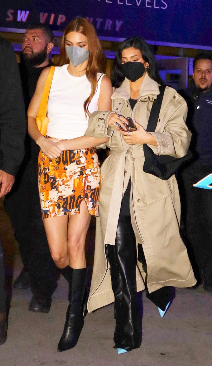 Kendall & Kylie Jenner leave Devin Booker’s basketball game