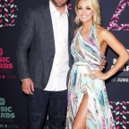 Carrie-Underwood-&-Mike-Fisher-8