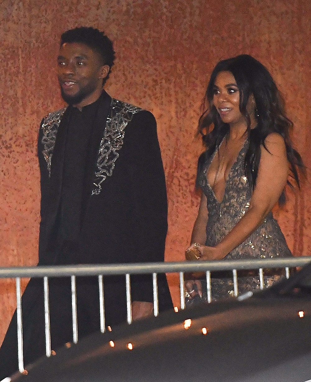 Beverly Hills, CA  - Chadwick Boseman, Regina Hall, and Gabrielle Union exit the 2018 Vanity Fair Oscar Party at the Wallis Annenberg Center for the Performing Arts after the Academy Awards.

Pictured: Chadwick Boseman, Regina Hall, Gabrielle Union

BACKGRID USA 4 MARCH 2018 

BYLINE MUST READ: HGVC / BACKGRID

USA: +1 310 798 9111 / usasales@backgrid.com

UK: +44 208 344 2007 / uksales@backgrid.com

*UK Clients - Pictures Containing Children
Please Pixelate Face Prior To Publication*