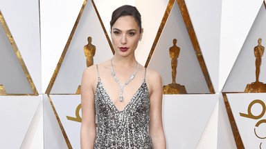 gal gadot dress oscars 2018