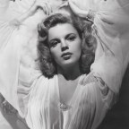 Judy Garland - 1944